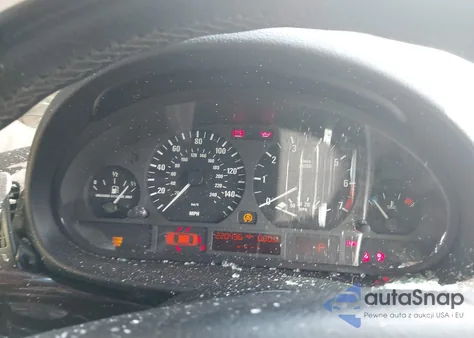 2001 BMW 325I из США, поврежденный, VIN WBAAV33401FU87413